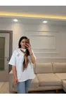 Yazı Nakış Fularlı T-Shirt