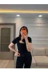 Yaka Dekolte Toka Detaylı Bluz