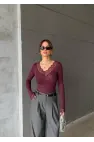 V Yaka Dantel Detaylı Bluz