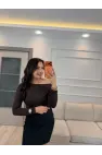 Degaje Yaka Yan Büzgülü Bluz