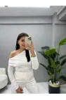 Düşük Omuz Drapeli Asimetrik Bluz