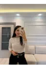 Göğüsü Tokalı Bluz