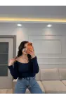 Kayık Yaka Uzun Kol Bluz