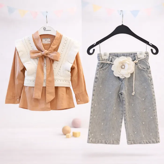 Yaka Bağlamalı Gül Detaylı Üçlü Takım 2/5 Yaş