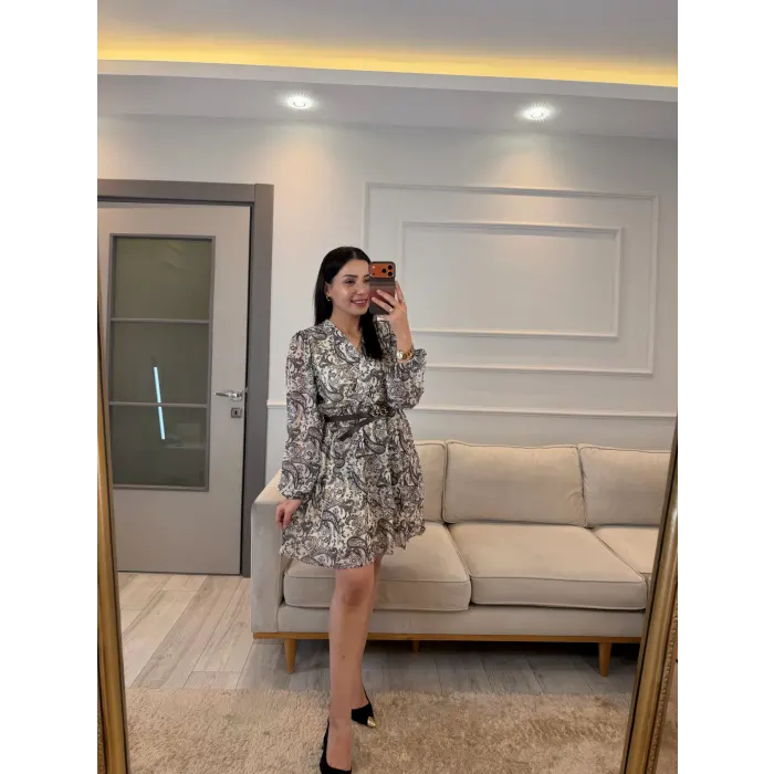 Bel Lastikli Kemerli Şal Desenli Elbise