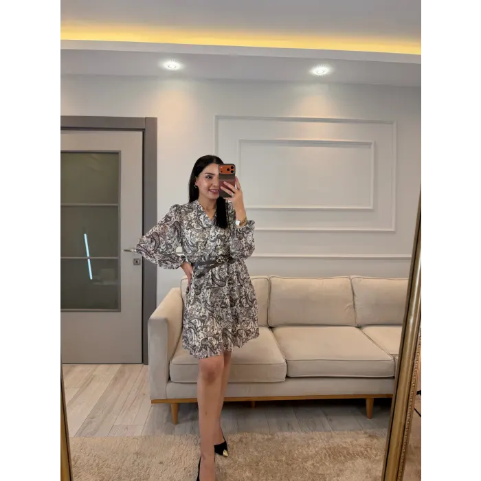 Bel Lastikli Kemerli Şal Desenli Elbise