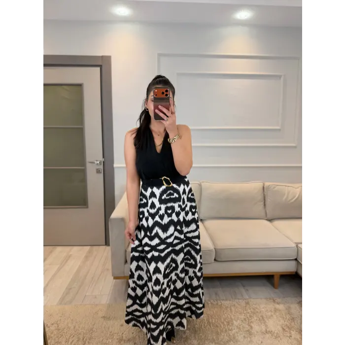 Boyundan Bağlamalı Kemerli Elbise