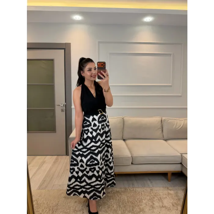 Boyundan Bağlamalı Kemerli Elbise