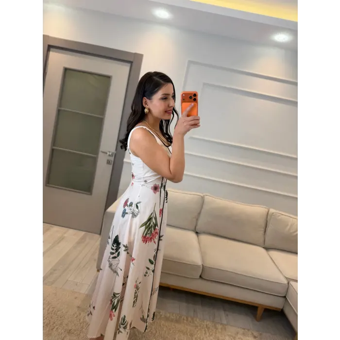 Çiçek Desenli Elbise