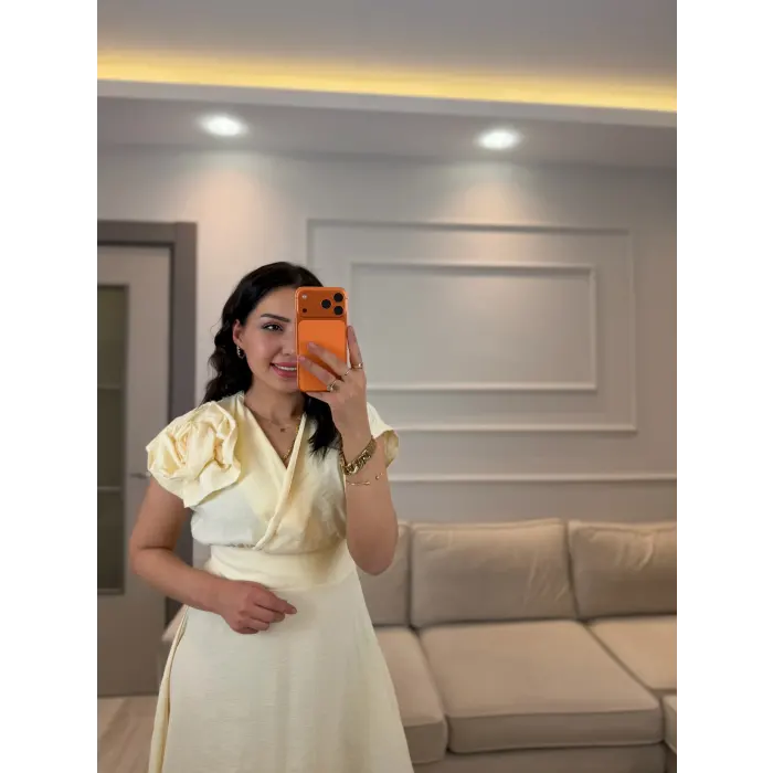 Tasarım Gül Detaylı Elbise