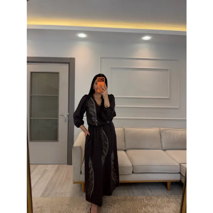 Taş Detaylı Tasarım Elbise
