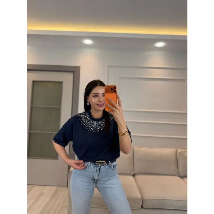 Mairin Yaka Taşlı T-Shirt