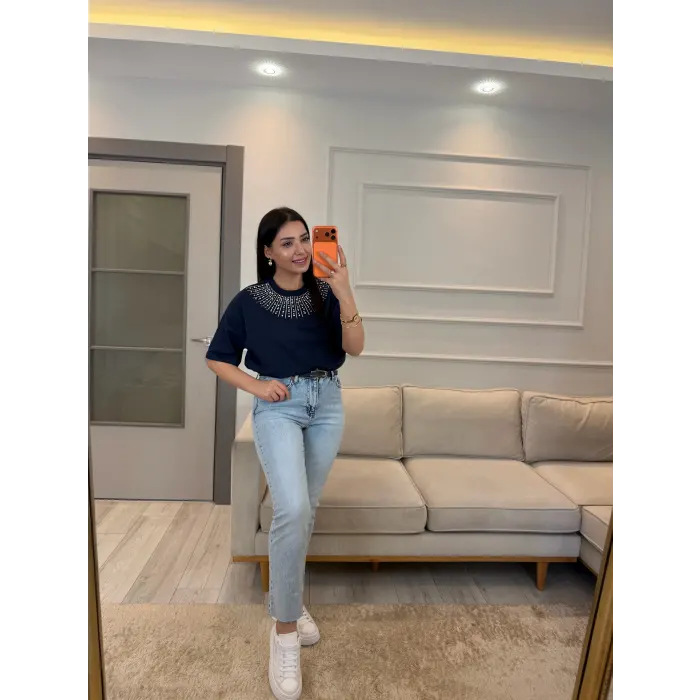 Mairin Yaka Taşlı T-Shirt