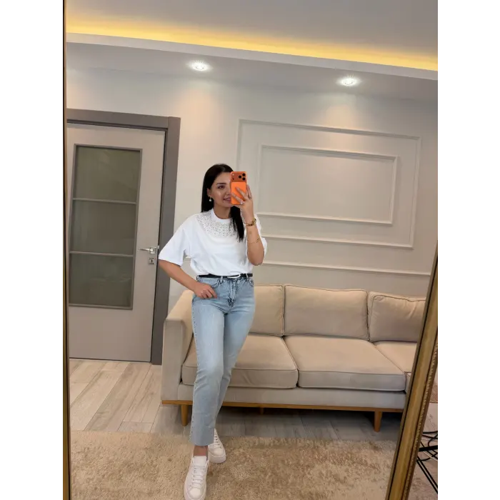 Mairin Yaka Taşlı T-Shirt
