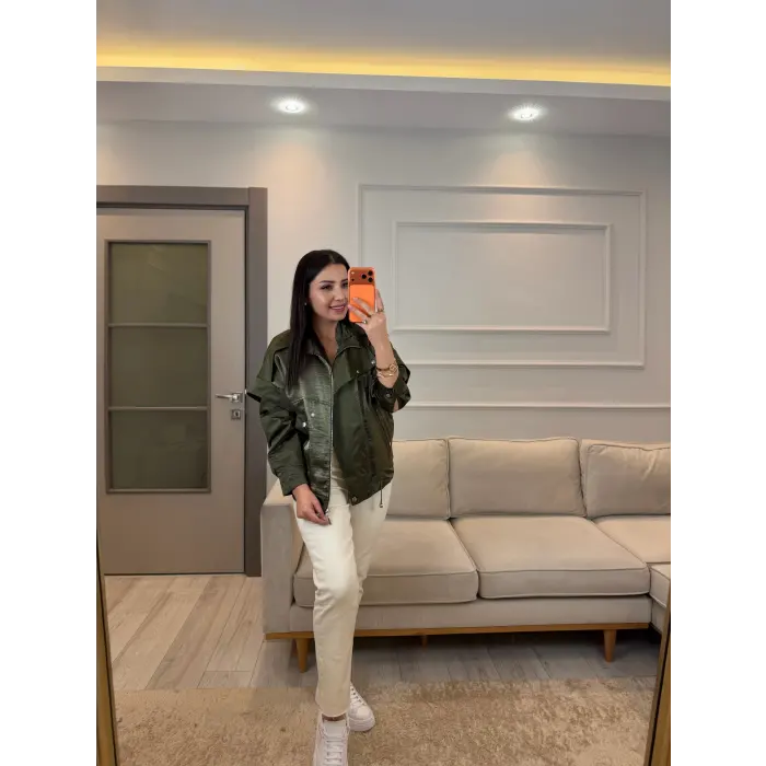 Çıtçtılı Dik Yaka Saten Parçalı Ceket