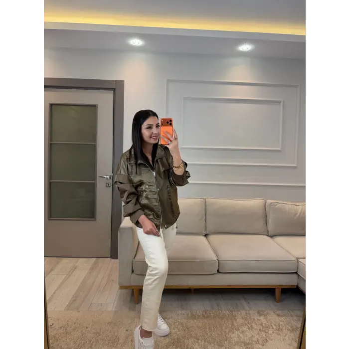 Çıtçtılı Dik Yaka Saten Parçalı Ceket