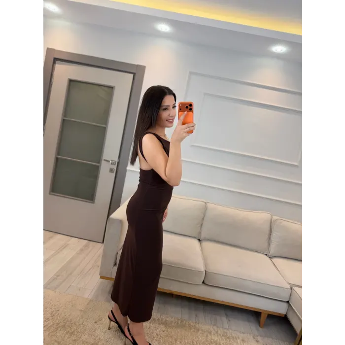 Aksesuar Detaylı Drapeli Elbise