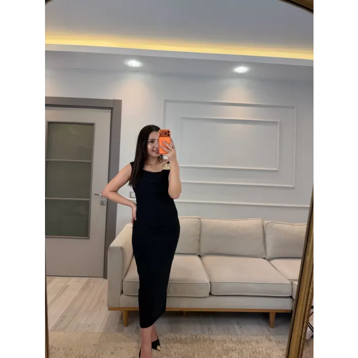 Aksesuar Detaylı Drapeli Elbise