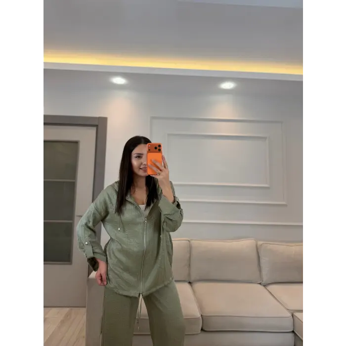 İthal Kumaş Parlak Kapüşonlu Takım