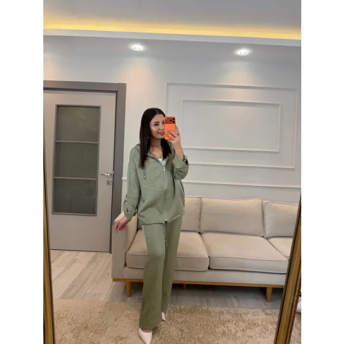 İthal Kumaş Parlak Kapüşonlu Takım