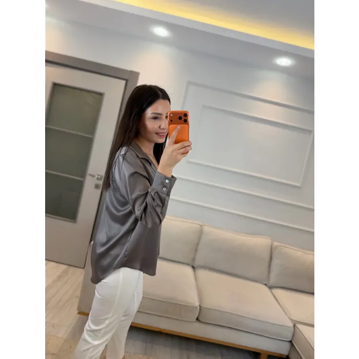 Sedef Düğmeli Saten Gömlek