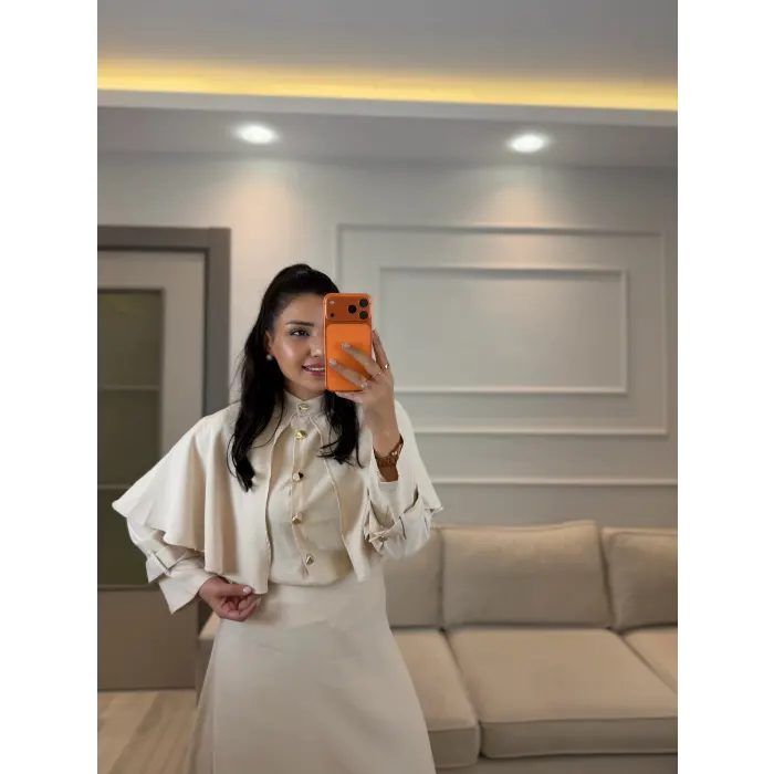 Pelerin Detaylı Etek Gömlek Takım