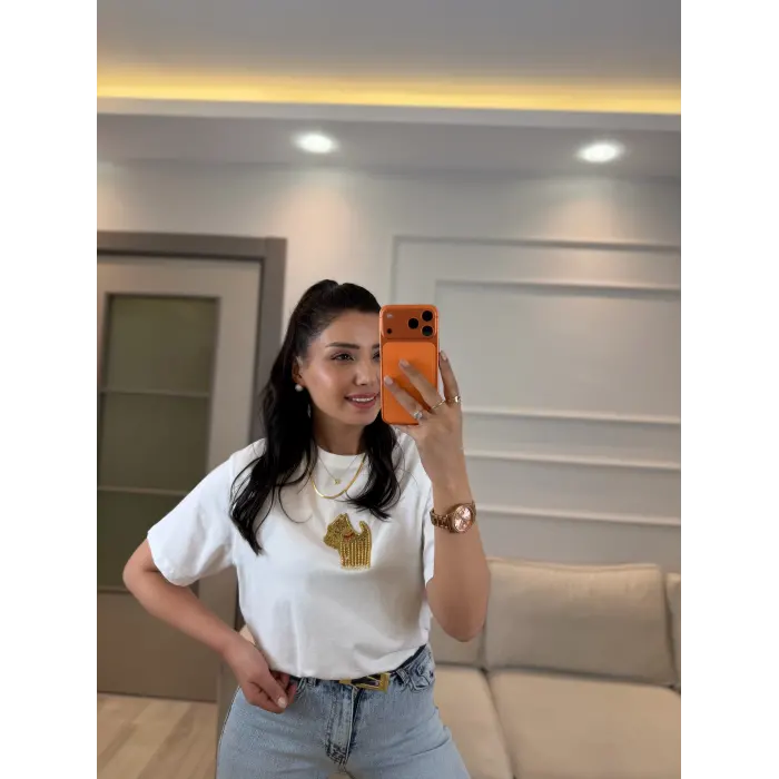 Club Püskül Taşlı Köpek T-Shirt