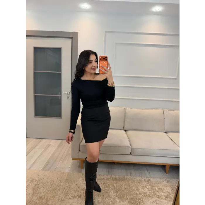 Degaje Yaka Yan Büzgülü Bluz