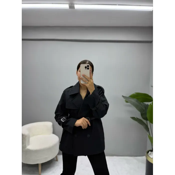 Deri Kemerli Kısa Trençkot