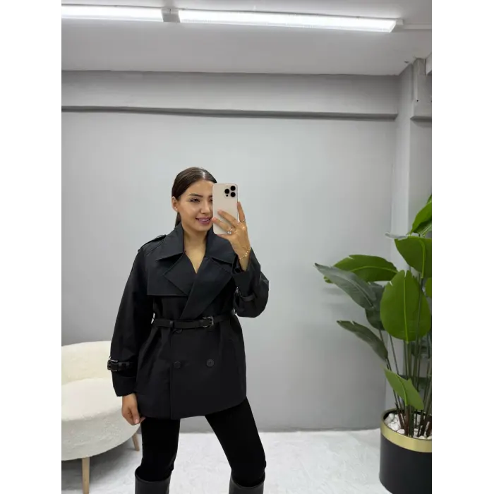 Deri Kemerli Kısa Trençkot