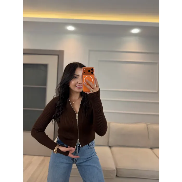 Fermuarlı Kısa Triko Hırka