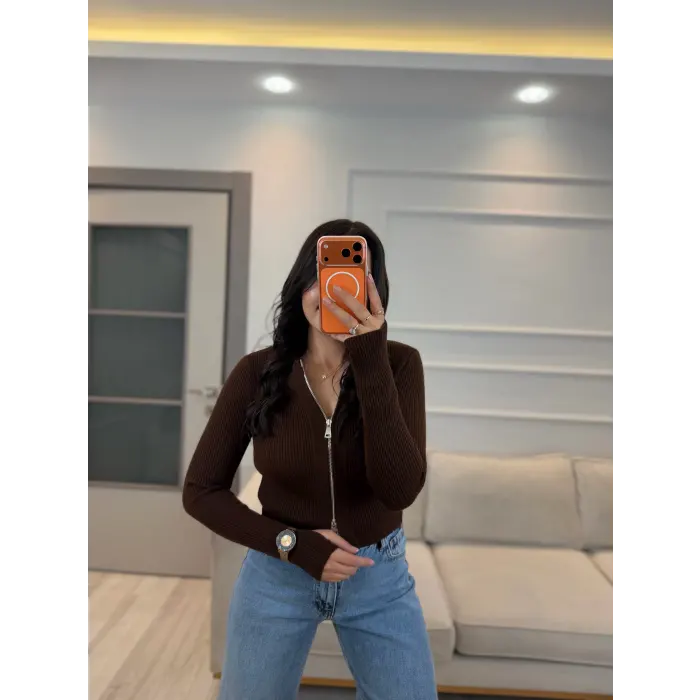 Fermuarlı Kısa Triko Hırka