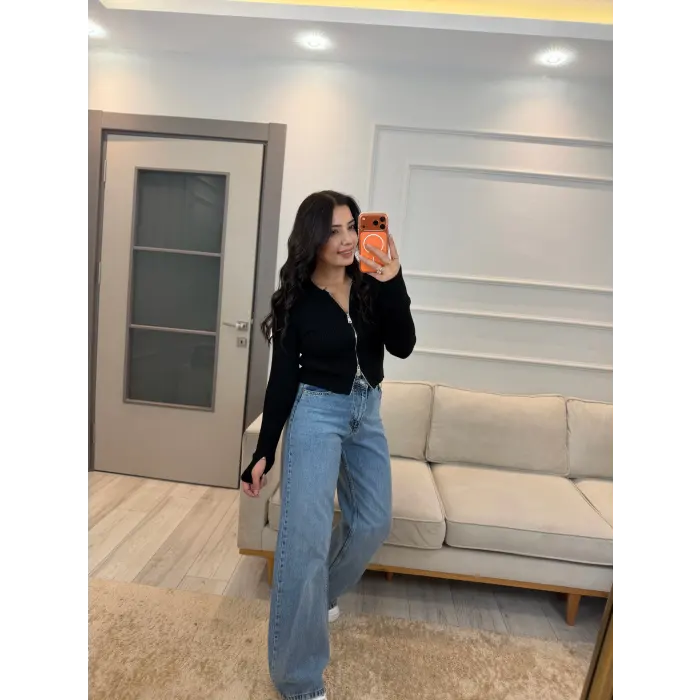 Fermuarlı Kısa Triko Hırka