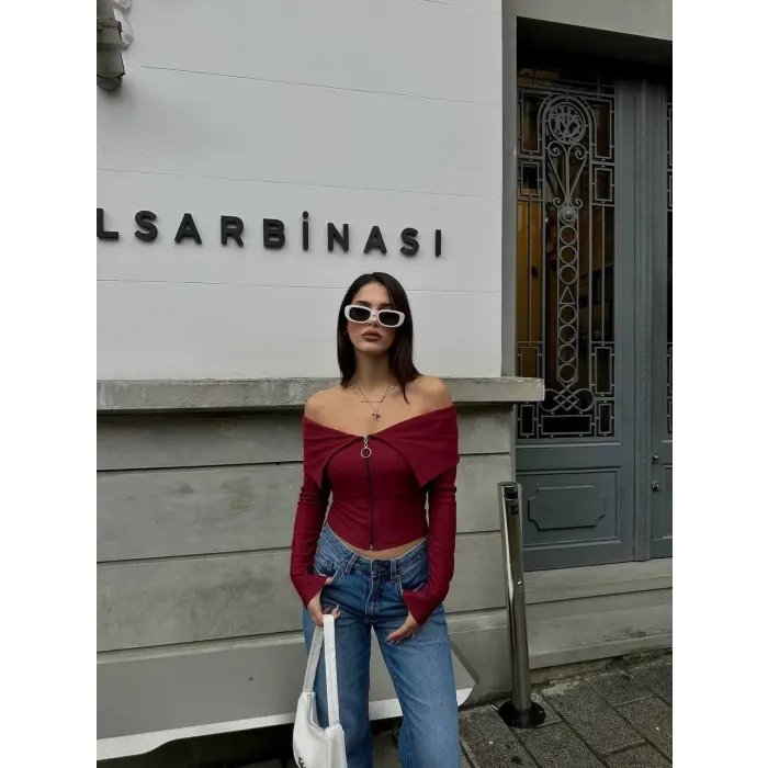 Fermuarlı Madonna Yaka Bluz