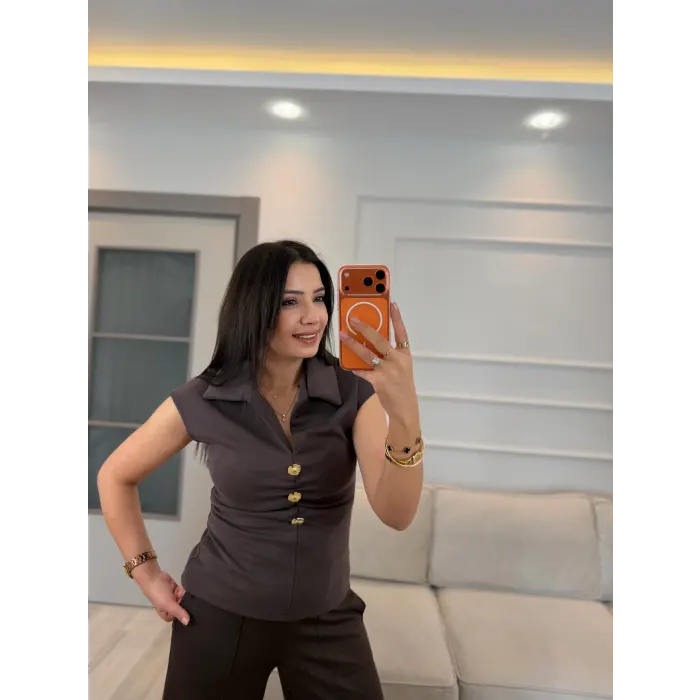 Gold Aksesuar Detaylı Drapeli Modal Bluz