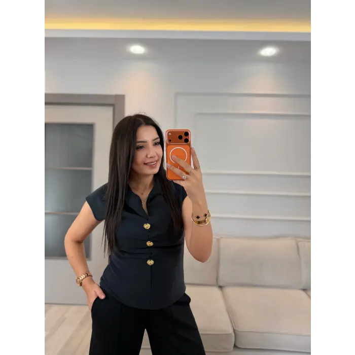 Gold Aksesuar Detaylı Drapeli Modal Bluz