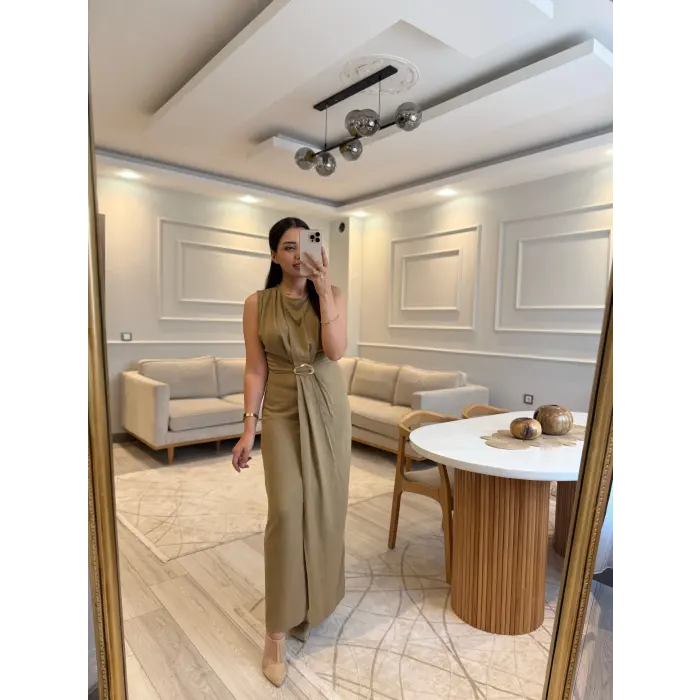 Gold Toka Detaylı Keten Elbise