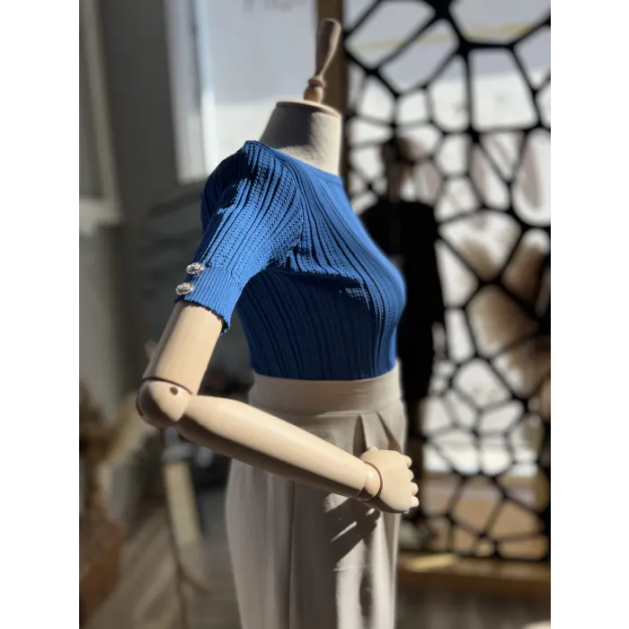 Grandes Kol Düğmeli Triko Bluz