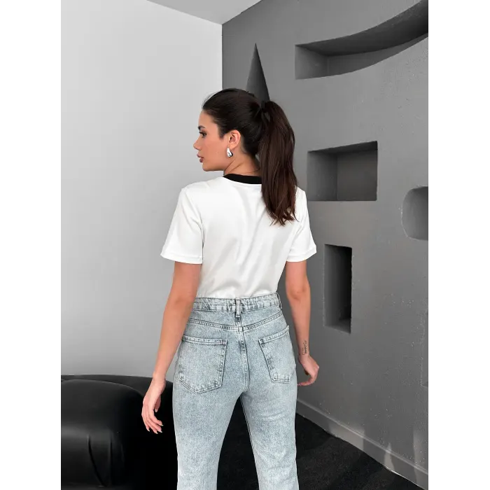 Jones Mrka Muadil V Yaka T-Shirt