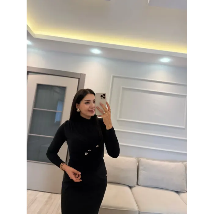 Kalp Düğmeli Büzgü Bantlı Bluz