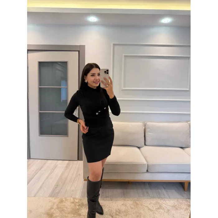 Kalp Düğmeli Büzgü Bantlı Bluz