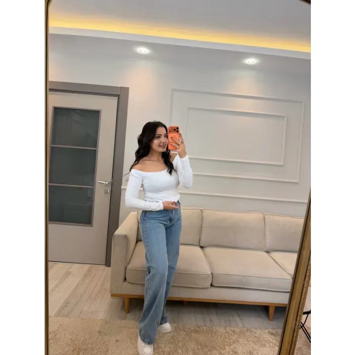 Kayık Yaka Uzun Kol Bluz