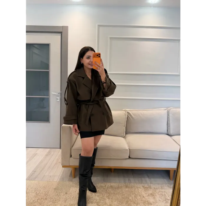 Kemer Detaylı Kaşe Kaban