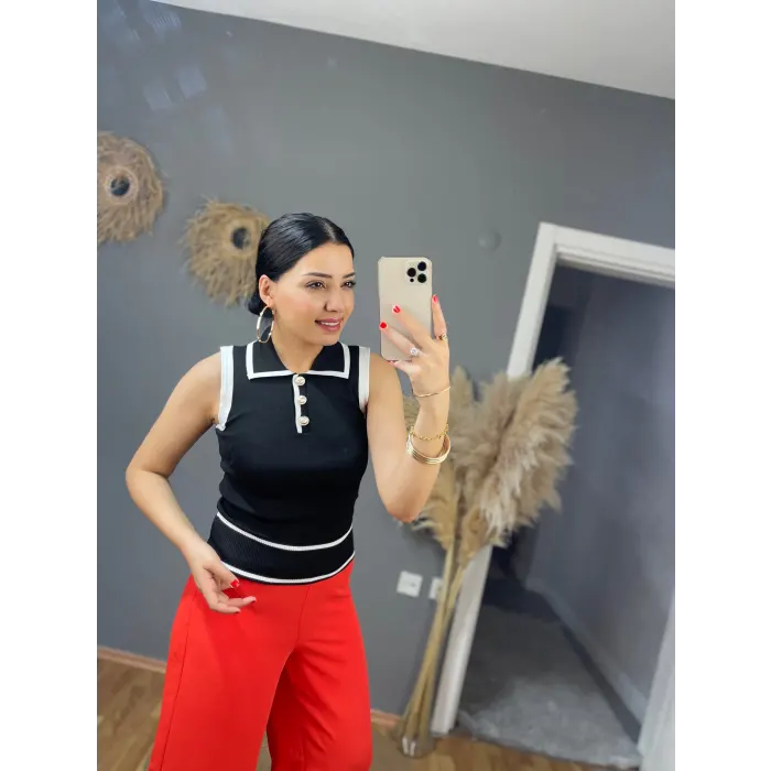 Klins Yakalı Düğmeli Bluz