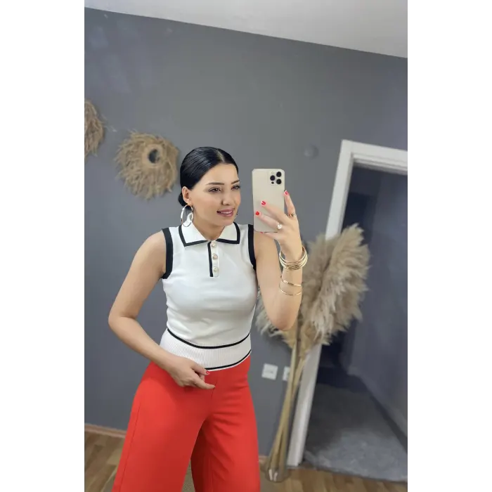 Klins Yakalı Düğmeli Bluz