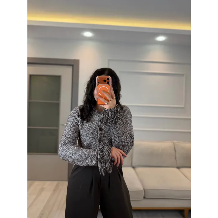 Kolu Püskül Detaylı Triko Hırka