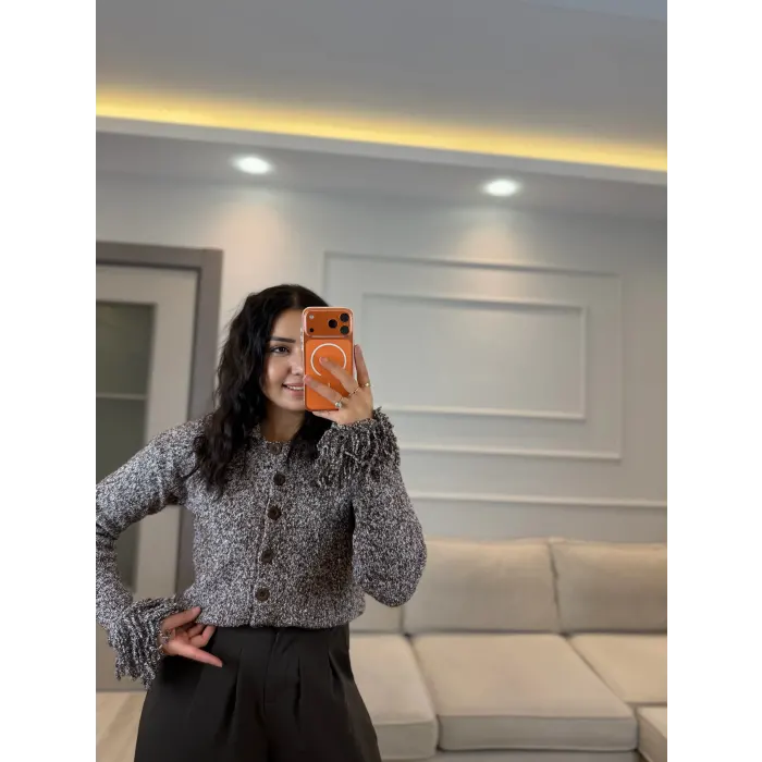 Kolu Püskül Detaylı Triko Hırka