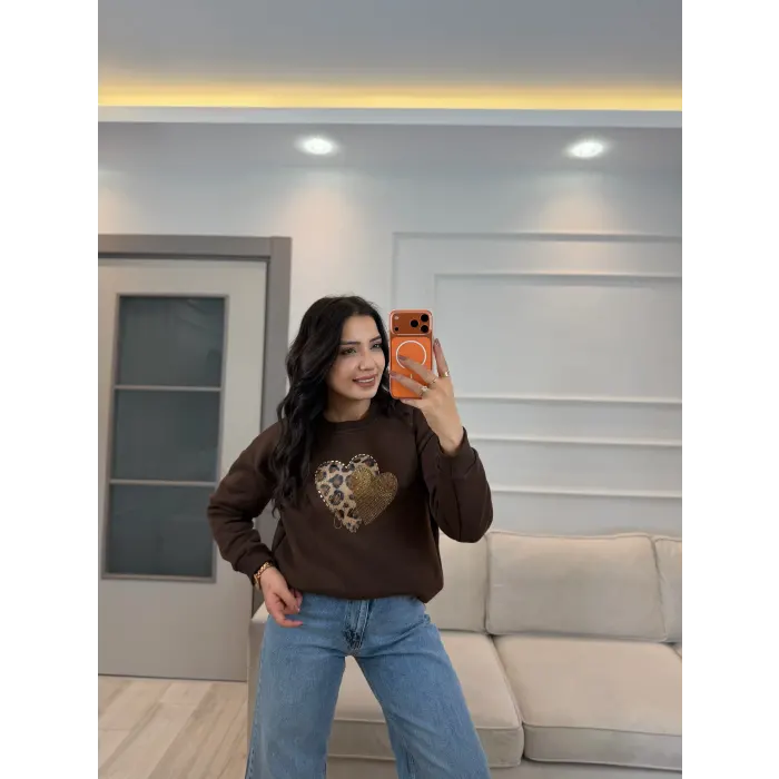 Leopar Peluş Kalp Desenli Sweatshirt