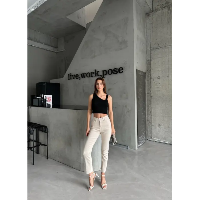 Logi Paça Kesik Mom Jean