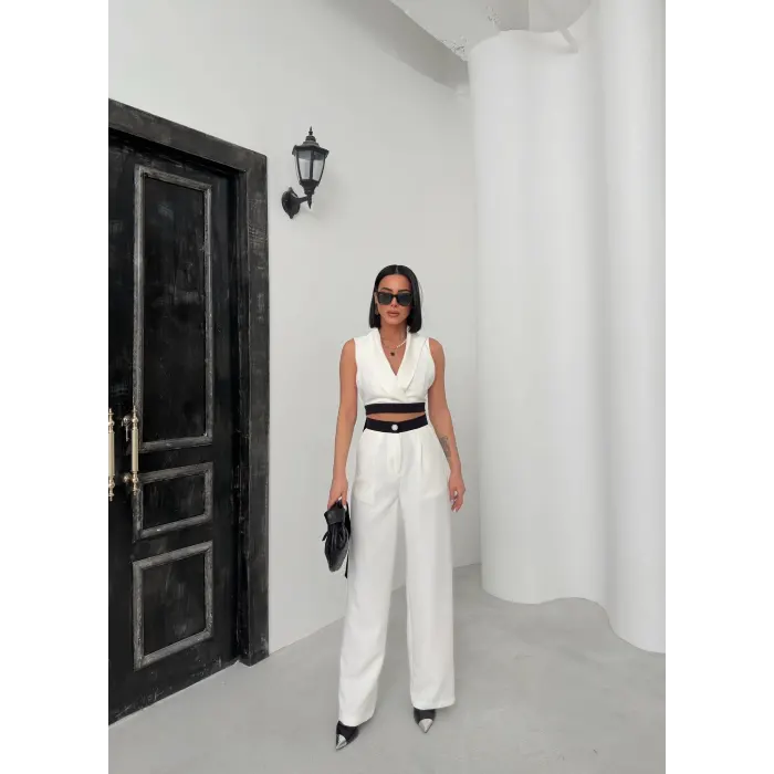 Marka Model Sırt Dekolte Yelek Pantolon Takım